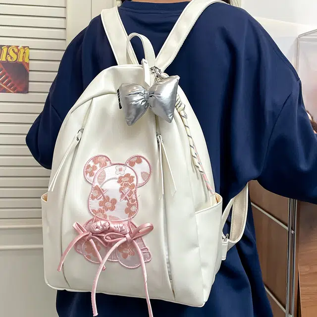 天才小熊 简约森系 学生书包 初中生 经典时尚小众设计 高级感 休闲拉链开合 百搭学院风 尼龙布 双肩包 常规 米色国风熊