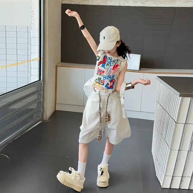 天才小熊休闲运动套装 女童夏季印花背心中裤大童潮牌小孩衣服 小女孩短袖洋气时髦 漂亮 甜美