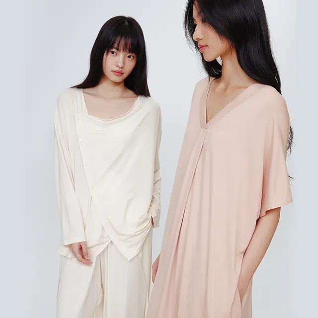 从轻 牛奶丝新中式家居服纯色短袖圆领长裤睡衣上装 女款