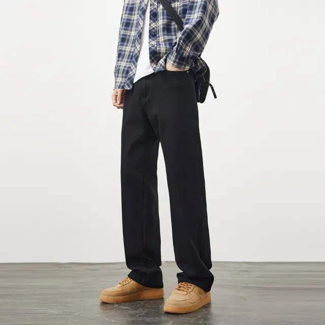 假日伯爵 美式高街水洗做旧纯色基础款百搭潮流舒适显高窄版高级感设计合身休闲微喇男士长裤牛仔裤 男款