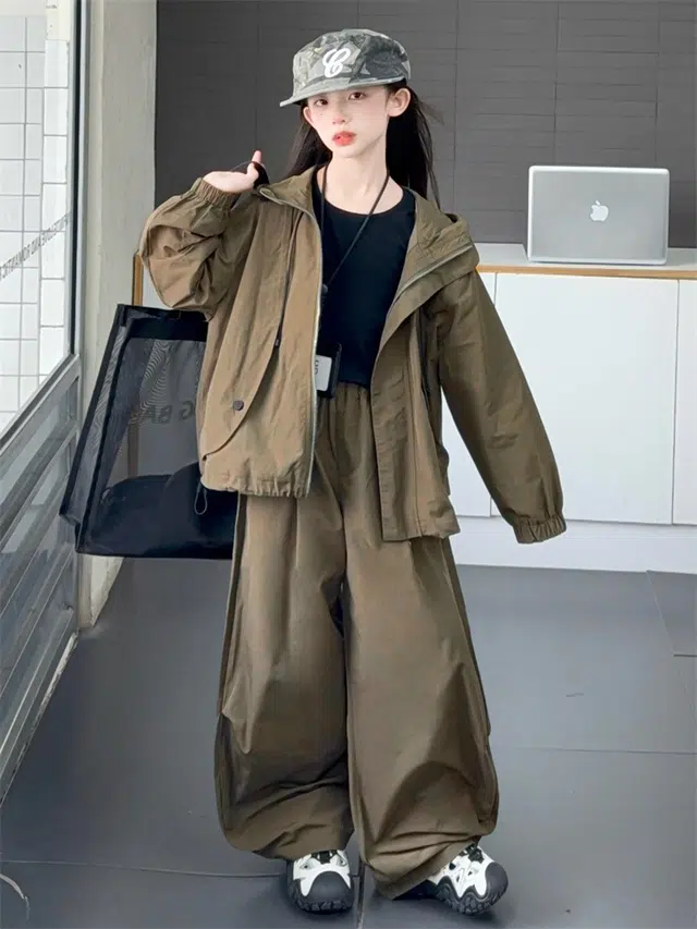 俞兆林休闲运动套装 女童秋季中大童时尚洋气韩系潮冲锋衣外套裤