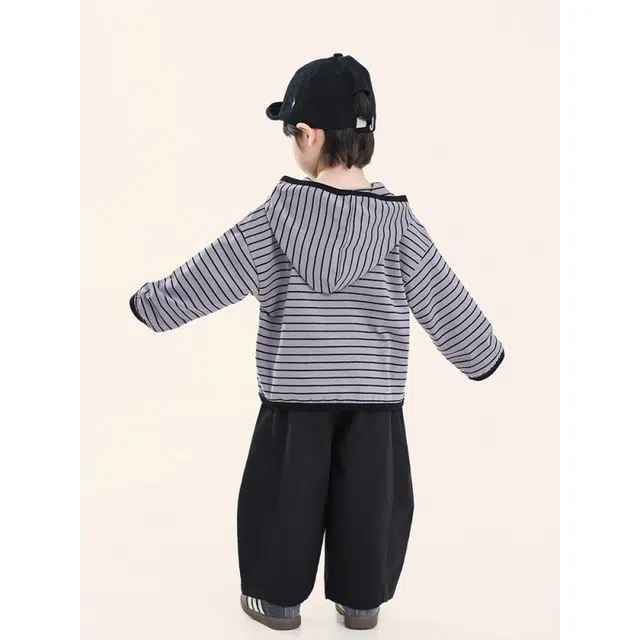 俞兆林卫衣 童装男童秋装韩版春秋上衣中小童条纹连帽套头衫拼色舒适时尚季中大童 儿童款