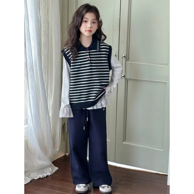 俞兆林休闲运动套装 女童春秋款女大童秋季洋气百搭条纹毛衣马甲两件套潮韩系舒适亲肤时尚翻领中针织无裤子 儿童款