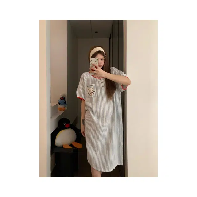 依钗 卡通卷毛小狗条纹短袖连衣裙 女款