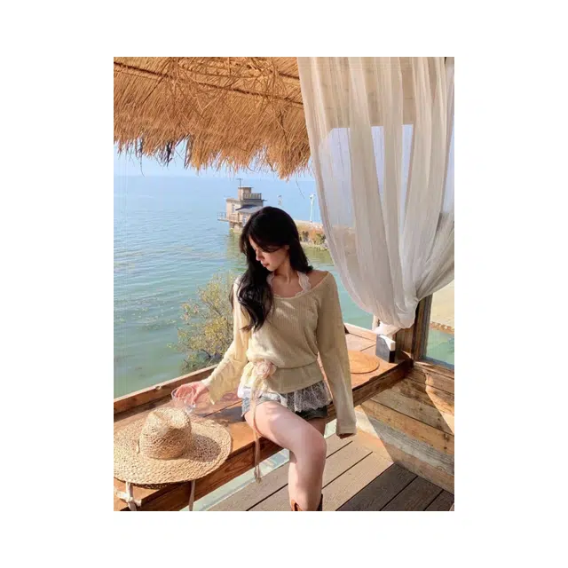 依钗 韩系甜美收腰显瘦拼接假两件挂脖长袖针织衫 女款