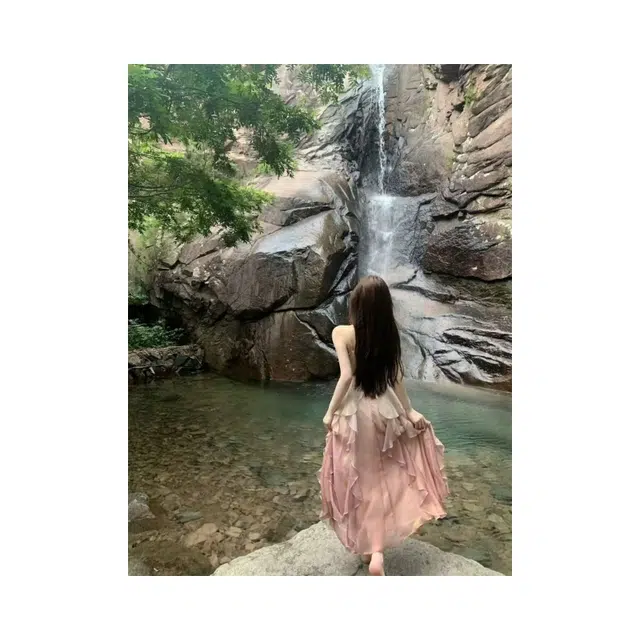 依钗 度假风沙滩裙法式复古渐变吊带连衣裙 女款
