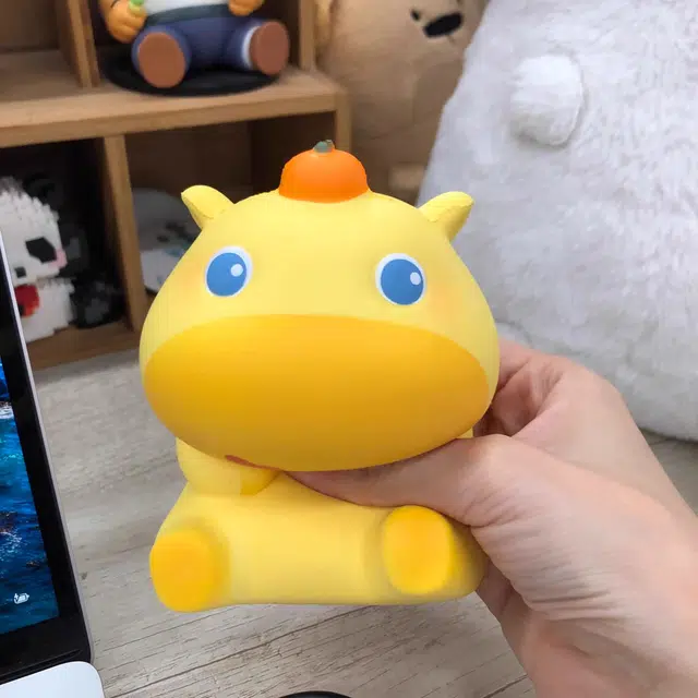 米多卡 水豚噜噜捏捏乐卡通 玩具