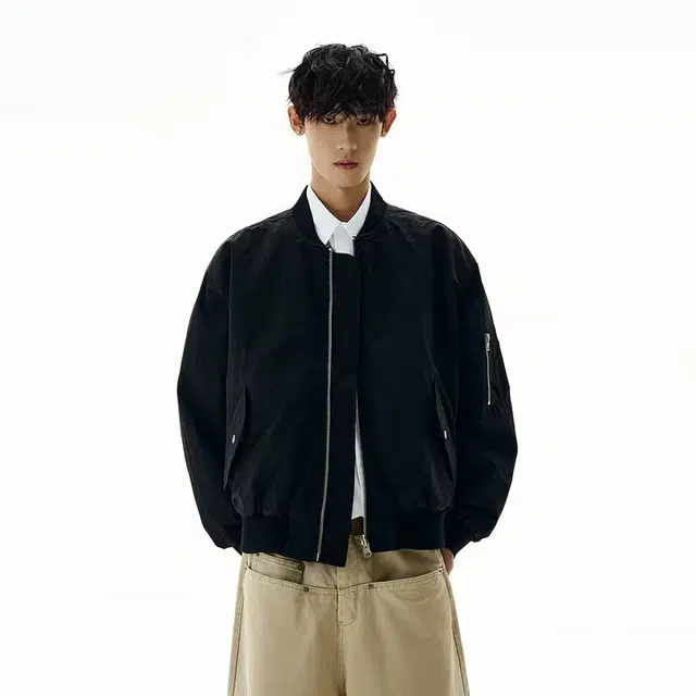DAND cleanfitbomber