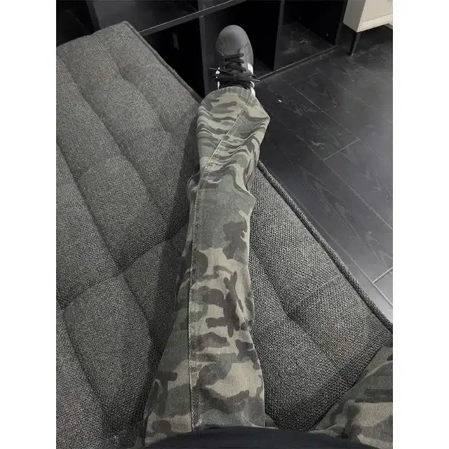 洞洞拐 美式高街迷彩街头潮牌痞帅巴黎风宽松阔腿微喇叭裤牛仔裤 男女同款