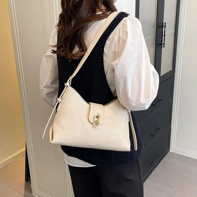 ORANGE BEAN PU Tote