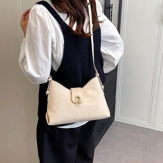 ORANGE BEAN PU Tote