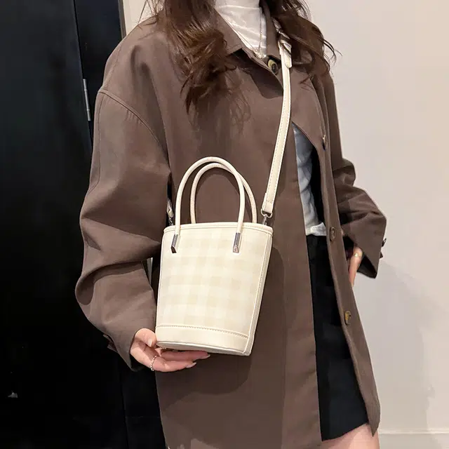 ORANGE BEAN PU
