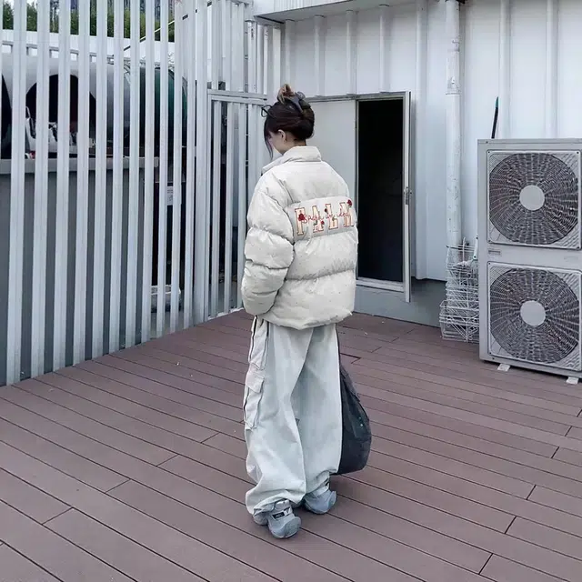 FALIAMS Down JacketsLogo