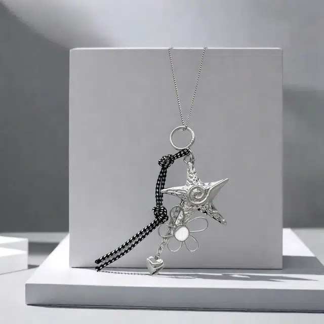 清脆小溪 创意设计小花爱心五角星 潮流嘻哈甜酷气质百搭优雅个性风 合金 项链 女款