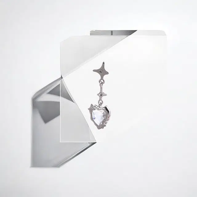 清脆小溪 星芒爱心甜酷冷淡风气质高级感小众精致心形潮流创意简约个性百搭 合金 耳环 女款