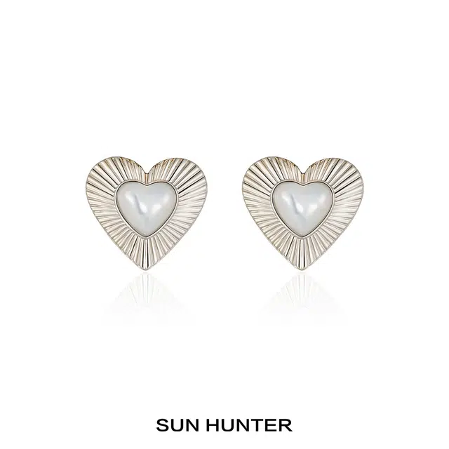 SUN HUNTER