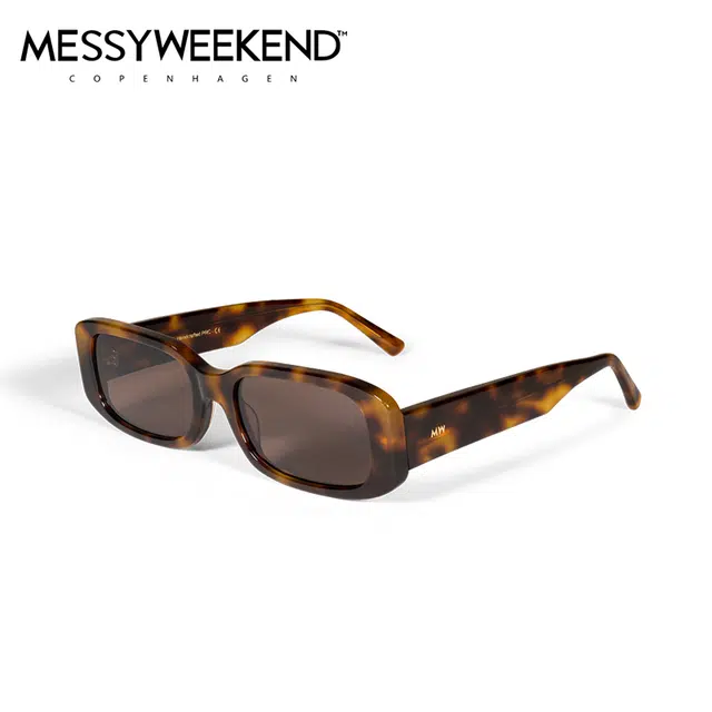 MESSYWEEKEND ROXIE