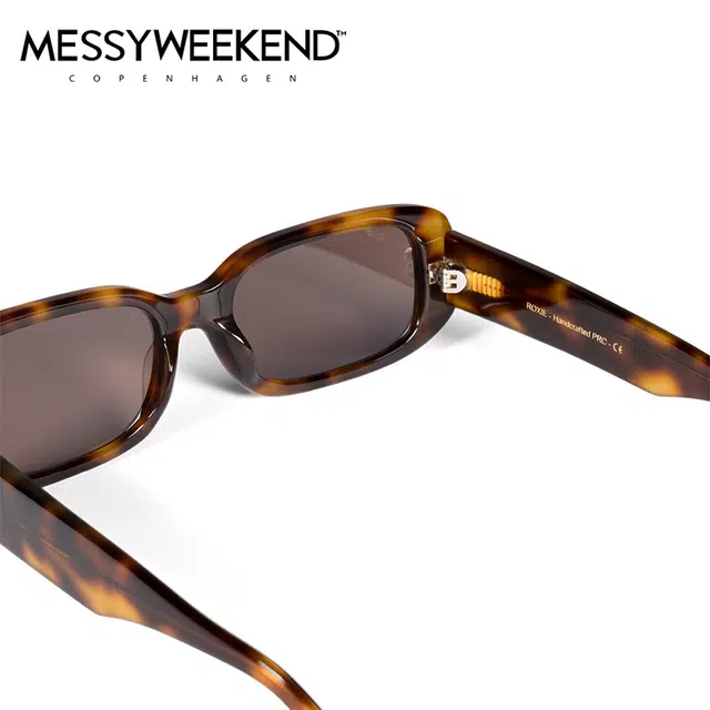 MESSYWEEKEND ROXIE