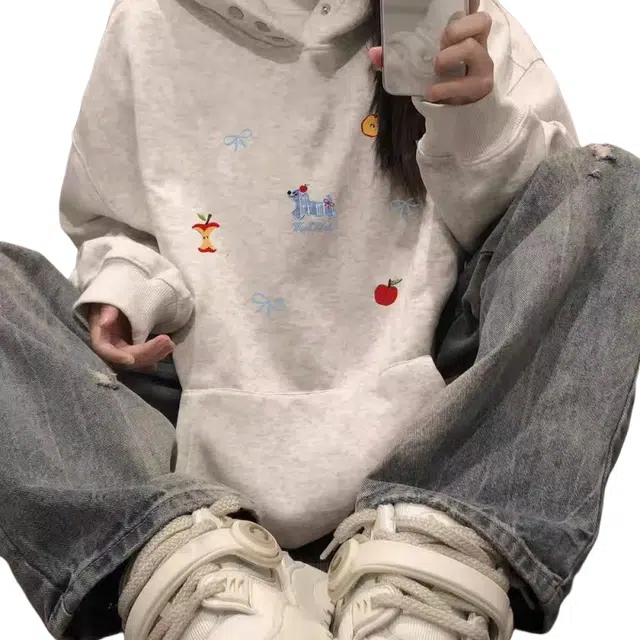 望莱仕 纯棉银狐绒秋季印花百搭宽松个性纽扣连帽女卫衣 女款