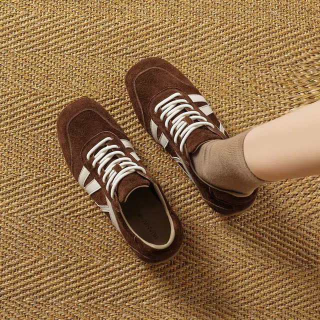 Huanaï Vintage Leather Sneakers