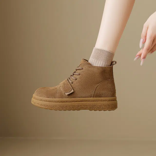 华耐 秋冬季美拉德靴子百搭复古平底短靴 厚底马丁靴 女