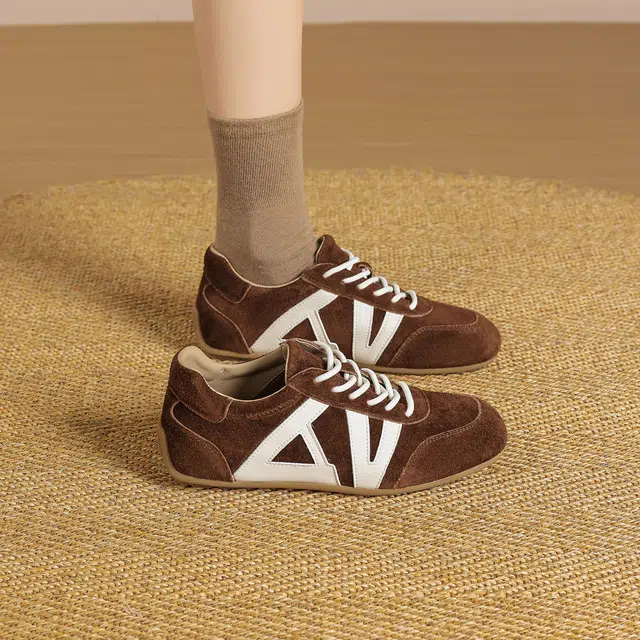 Huanaï Vintage Leather Sneakers