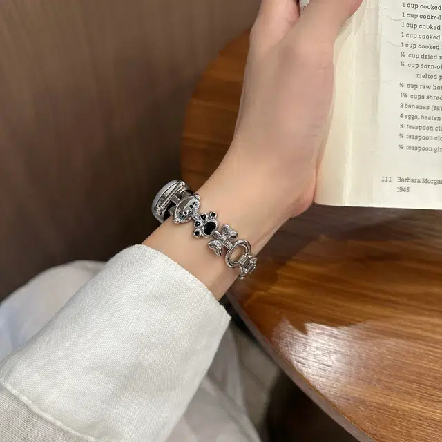 嘉丽兴 表带 苹果适用 金属材质 可爱蝴蝶结小猫时尚简约男女通用