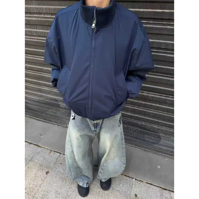 TR cleanfitbomber