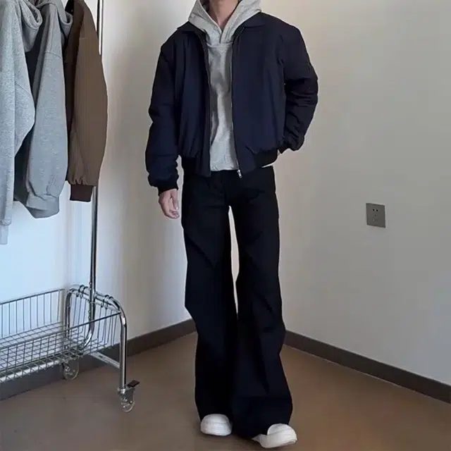 TR ootdvibecleanfit