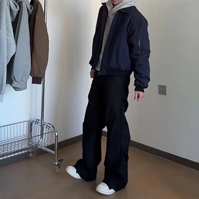 TR ootdvibecleanfit