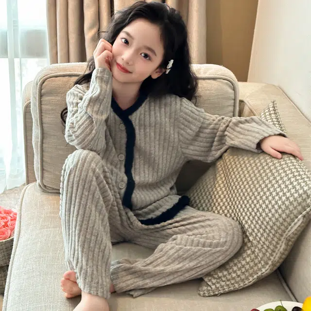 帕兰朵家居服套装 女童时髦洋气舒适高弹柔软保暖坑条毛绒黑边睡衣秋装中大童儿童秋冬女孩两件套青少年