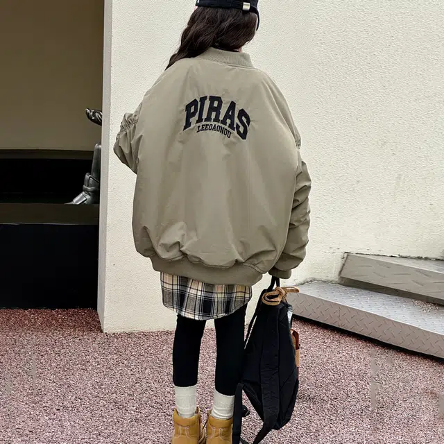 帕兰朵棒球服 女童春秋季洋气时尚字母刺绣外套