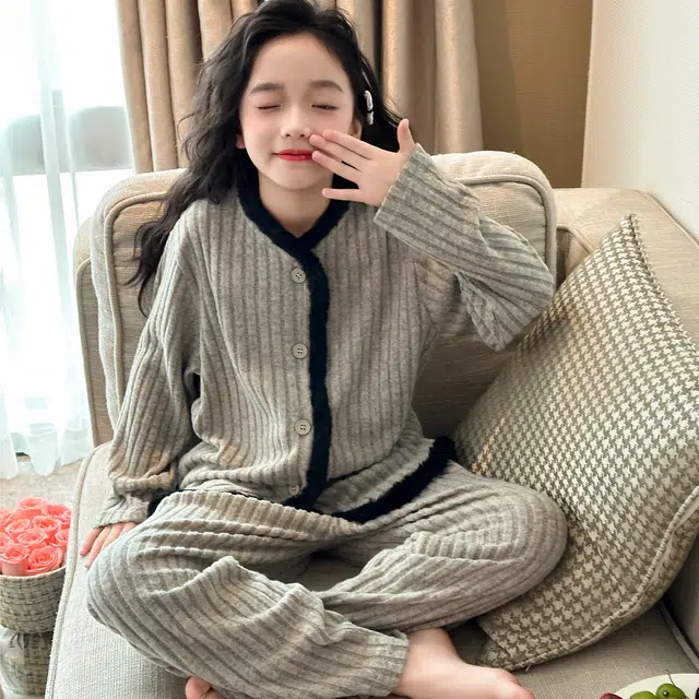 帕兰朵家居服套装 女童时髦洋气舒适高弹柔软保暖坑条毛绒黑边睡衣秋装中大童儿童秋冬女孩两件套青少年