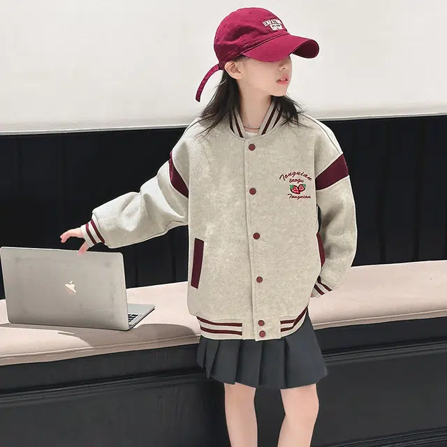 帕兰朵棒球服 女童春秋季洋气时尚字母草莓刺绣拼色外套 青少年