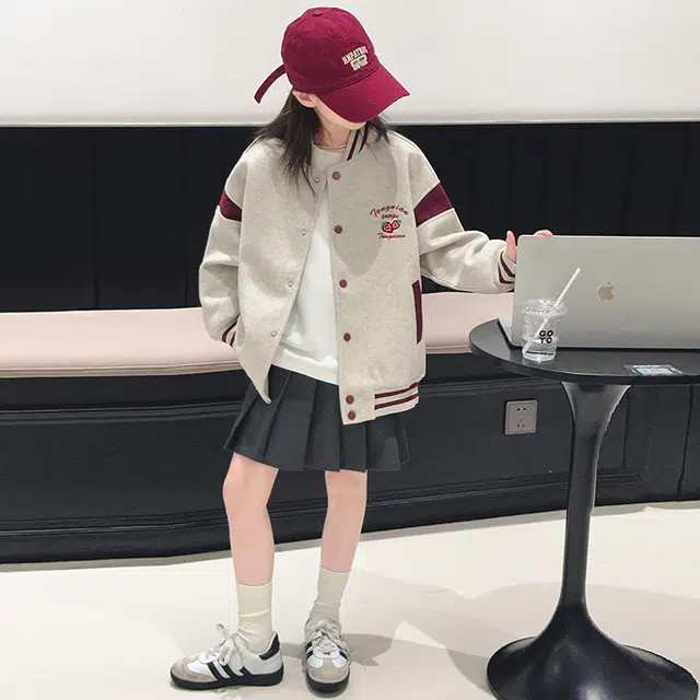 帕兰朵棒球服 女童春秋季洋气时尚字母草莓刺绣拼色外套 青少年
