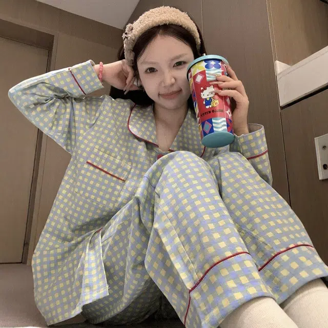 静英鸾 简约方格时尚翻领亲肤舒适可外穿家居服睡衣套装 女款