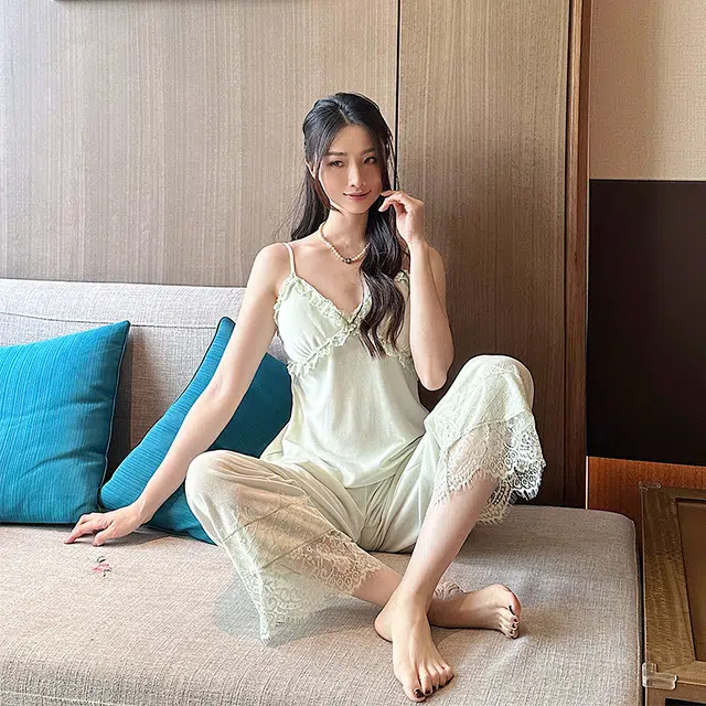 静英鸾 金丝绒长袖睡袍吊带长裤纯色清新花边性感家居服秋冬季睡衣套装 女款