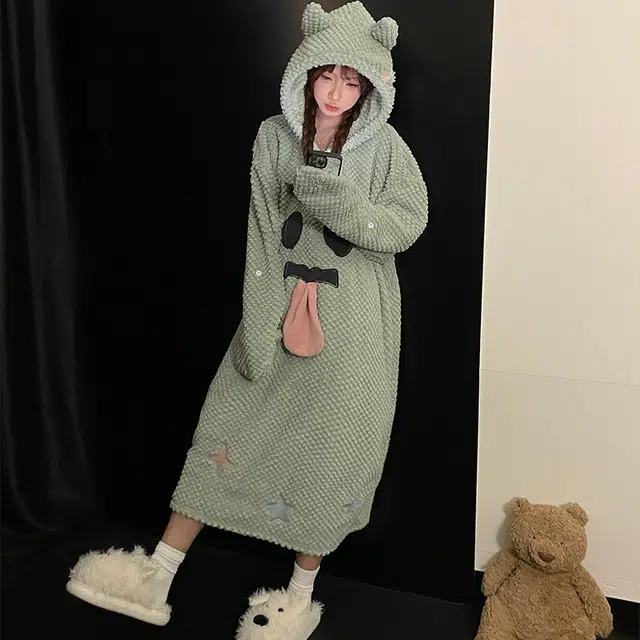 静英鸾 休闲时尚简约清新绿甜美可爱卡通柔软保暖舒适可外穿家居服睡裙 女款
