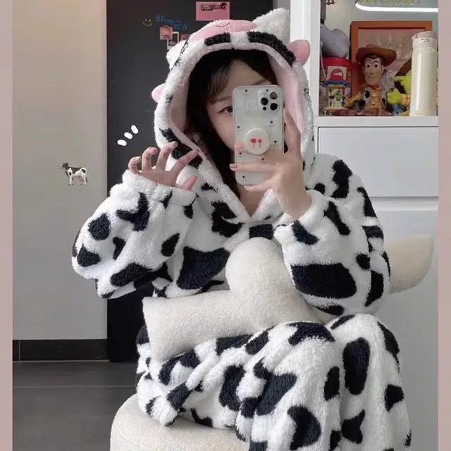 静英鸾 珊瑚绒保暖加厚卡通可爱奶牛连帽开衫休闲长袖长裤家居服睡衣套装 女款