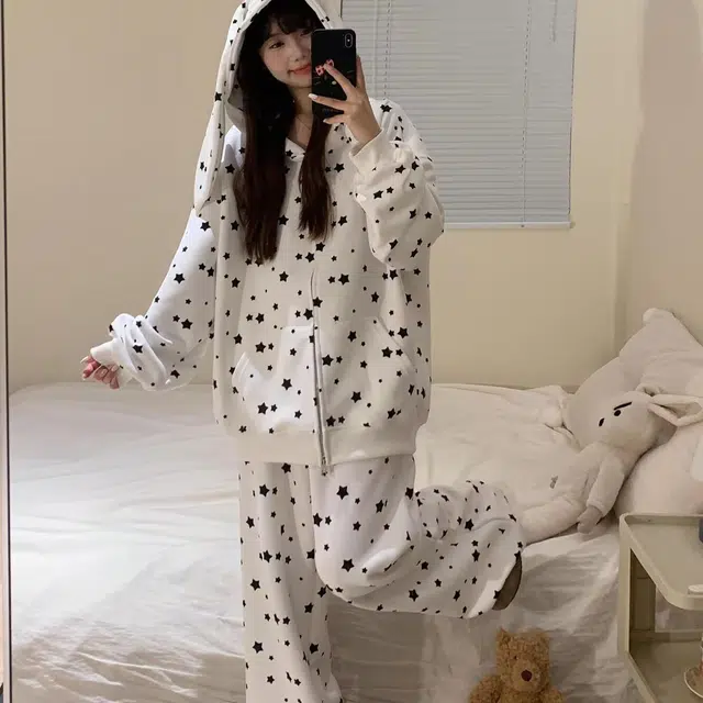 静英鸾 德绒加厚保暖卡通满印星星甜美可爱连帽开衫拉链长袖长裤休闲家居服秋冬季睡衣套装 女款