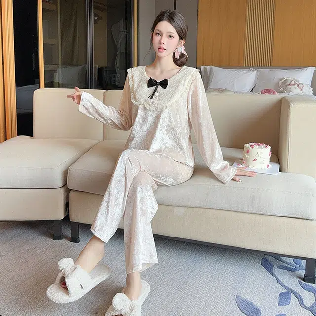 静英鸾 钻石绒保暖加绒加厚长袖长裤圆领套头纯色甜美花边家居服冬季睡衣套装 女款