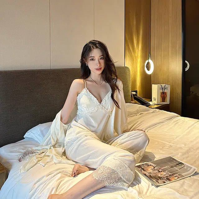 静英鸾 金丝绒长袖睡袍吊带长裤纯色休闲花边性感家居服秋冬季睡衣套装 女款
