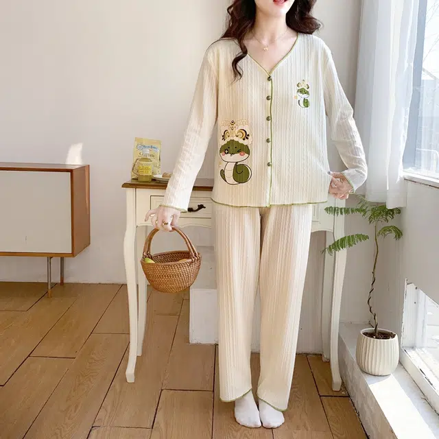 静英鸾 带胸垫甜美可爱卡通小蛇简约休闲亲肤舒适可外穿家居服睡衣套装 女款