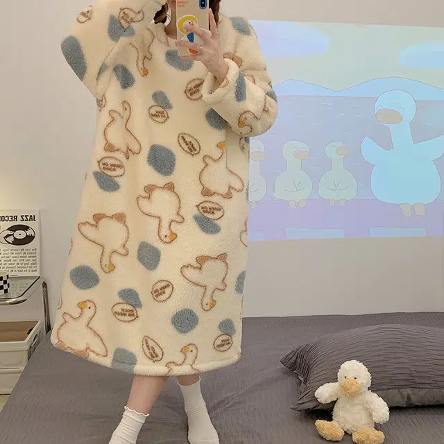 静英鸾 可外穿舒适简约保暖加绒加厚圆领设计家居服睡裙 女款
