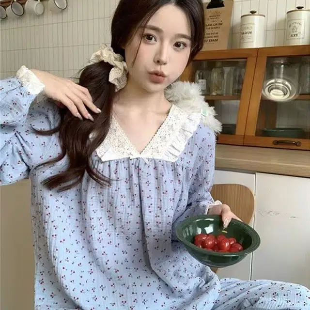 V
