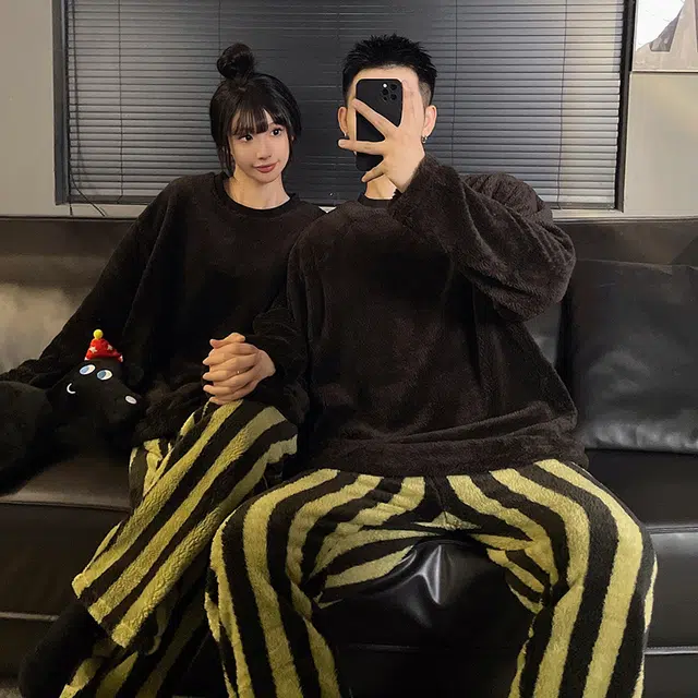 静英鸾 纯色圆领珊瑚绒加厚加绒保暖甜美风休闲舒适家居服秋冬季睡衣套装 男女同款