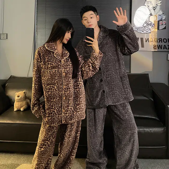 静英鸾 冬季豹纹高级感时尚简约风珊瑚绒加绒加厚保暖翻领休闲家居服睡衣套装 男女同款