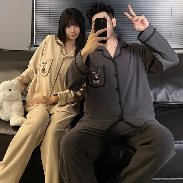 静英鸾 德绒保暖加厚翻领开衫长袖长裤纯色卡通兔子休闲情侣家居服冬季睡衣套装 男女同款
