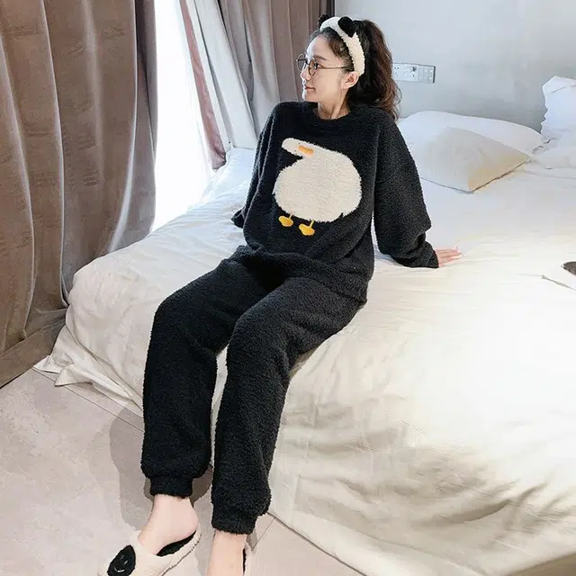 静英鸾 半边绒加厚保暖卡通歪头鸭子圆领长袖长裤休闲家居服秋冬季睡衣套装 女款