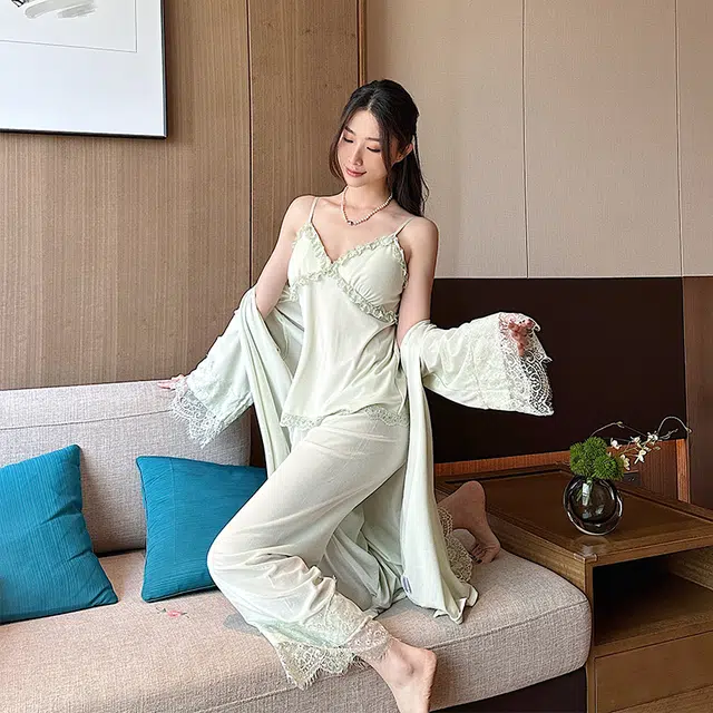 静英鸾 金丝绒长袖睡袍吊带长裤纯色清新花边性感家居服秋冬季睡衣套装 女款